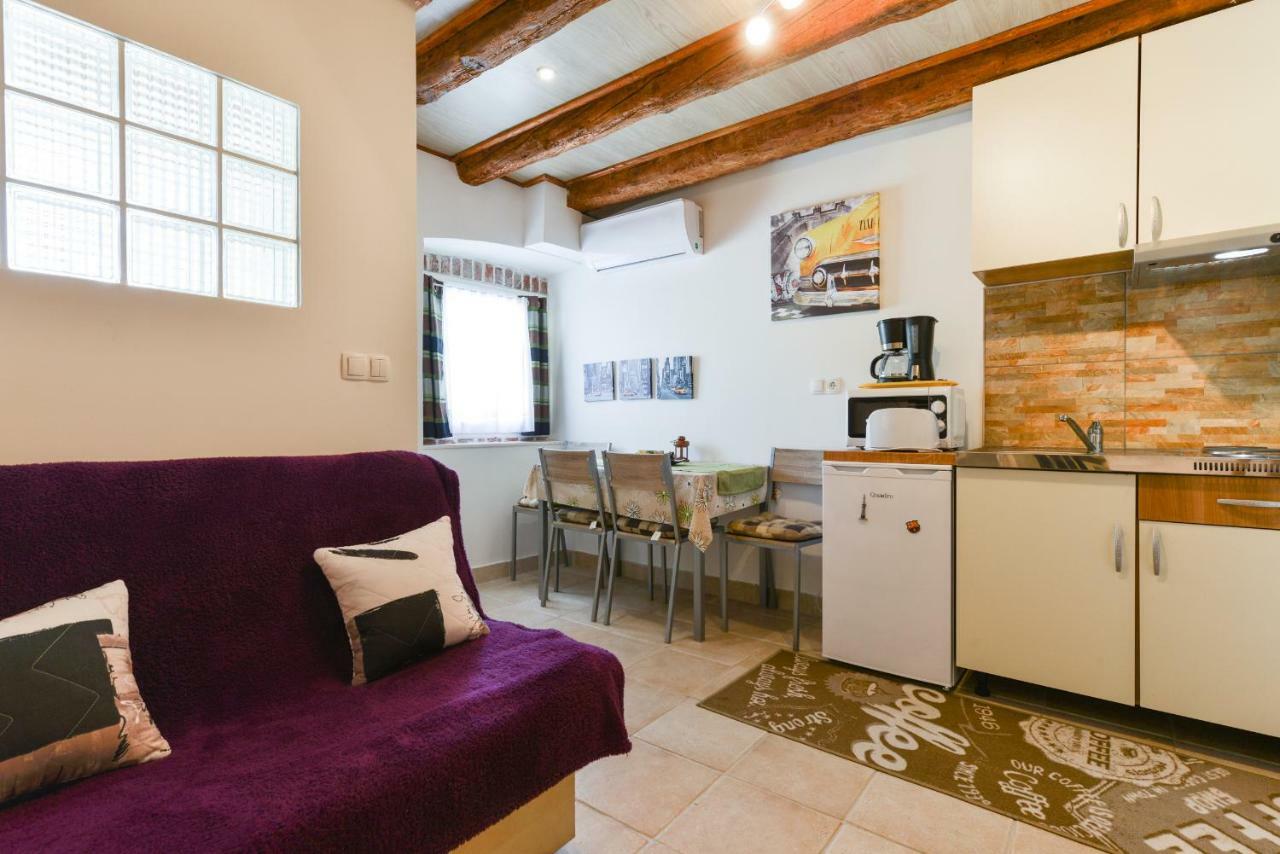 Studios Villa Romantica Задар Экстерьер фото